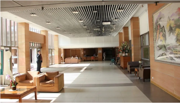 務(wù)必細品：送老人住養(yǎng)老院，家庭成員是這樣做決定的(圖1)